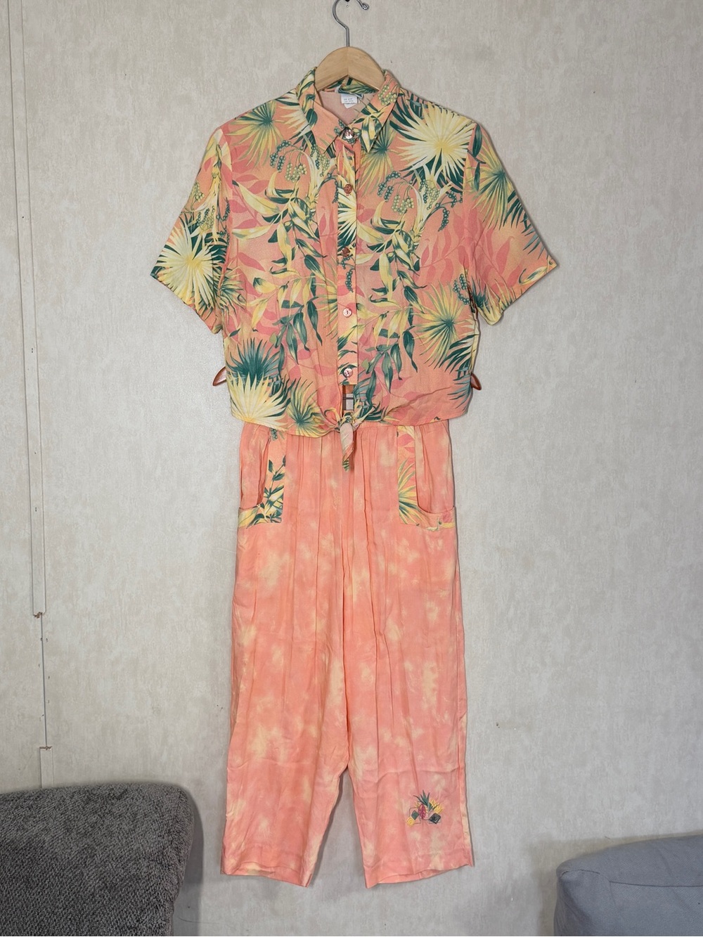 Sea Suns Women’s Vintage Hawaii Set Top & Crop Pants Rayon Beach Holiday M